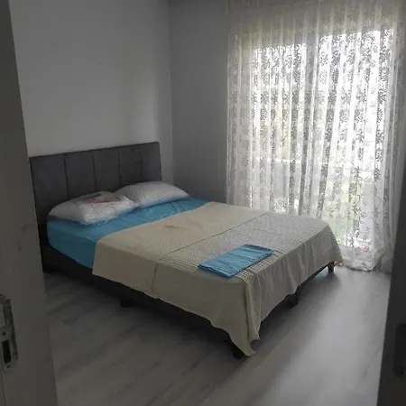 Ozkanlar Sitesi I Havuzlu Guvenlikli Site Merkezi Konum Lejlighed *
